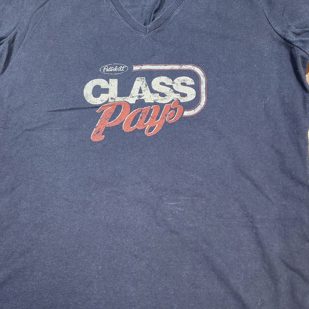 Peterbilt T-Shirt Size XL 90s Navy Blue V Neck Trucks Class Pays Slogan Vintage